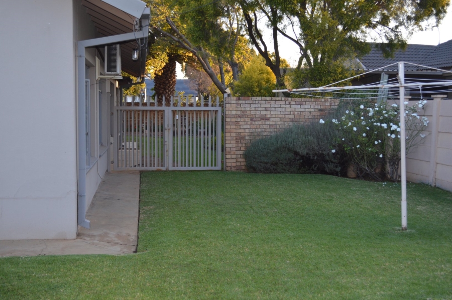 4 Bedroom Property for Sale in Flamwood North West